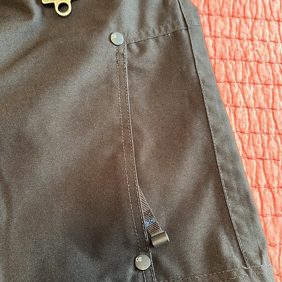 Black Snowboard pants by Ocean and Earth - Picture 8 of 9